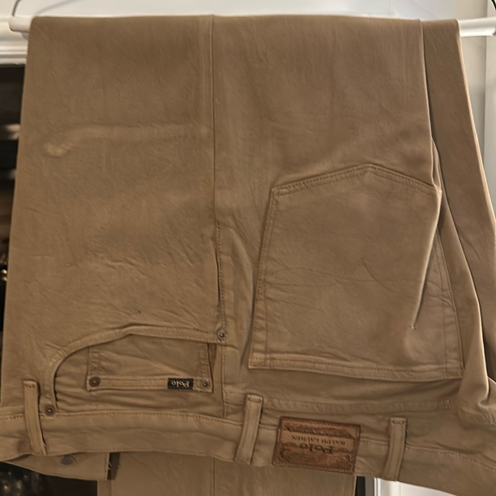 MEN POLO JEANS. NEW, NEVER WORN. SIZE 42/30
